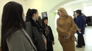 В Картинной галерее Черкесска рассказали о переплетении вековых традиций с современной модой