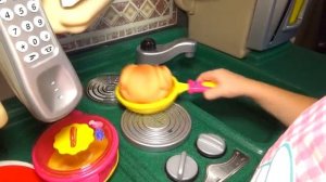 ИГРАЕМ В ПОВАРА на новой детской кухне [get.gt]