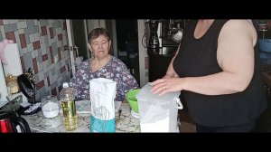 Замешиваем тесто на хлеб