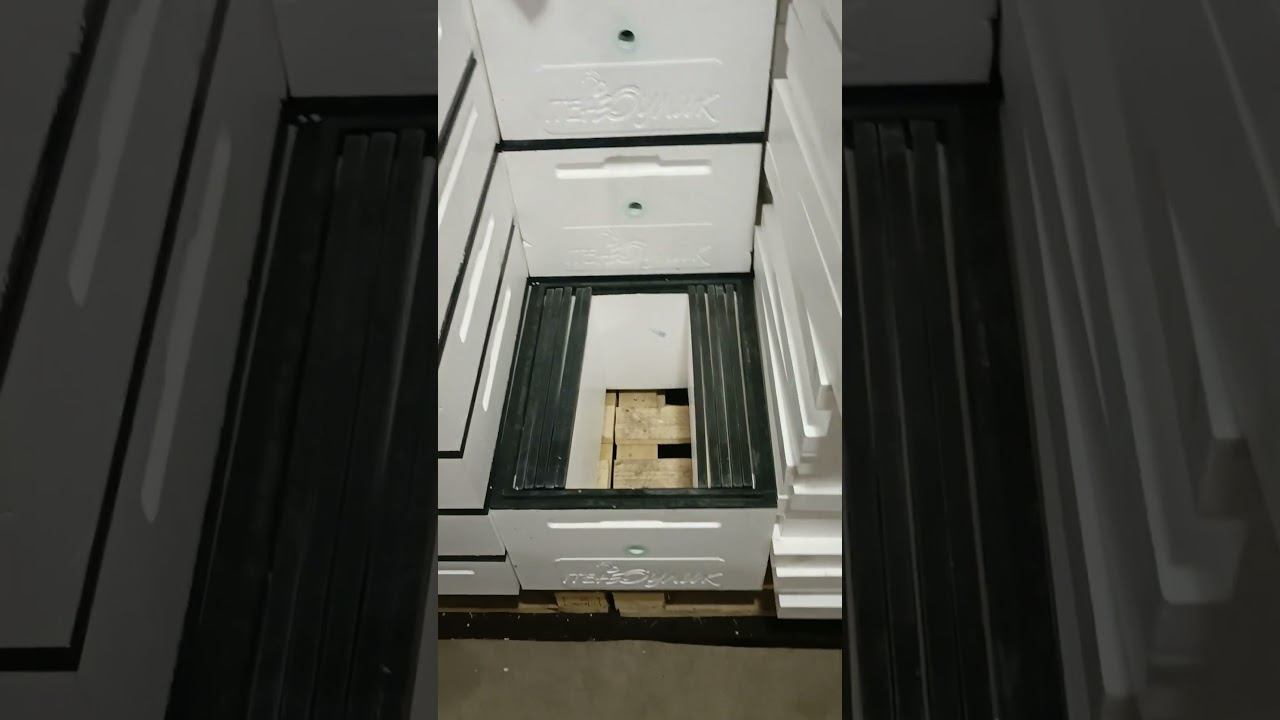 Итоги сезона, кормов нет. Кормушки в ходу.