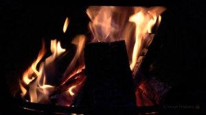 Деревенский камин в чугунной печи: Громкое потрескивание дров | 2 часа уюта (Full HD 50fps)