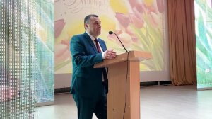 Доля Виталий Николаевич поздравляет женщин с праздником 8 Марта