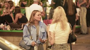 Стильные девушки и молодые люди в самом центре Москвы ✨ Атмосфера города