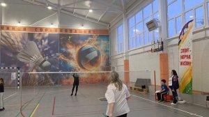 В преддверии Международного женского дня состоялся захватывающий турнир по бадминтону