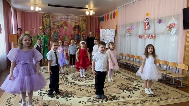 утренник 8 марта старшая группа