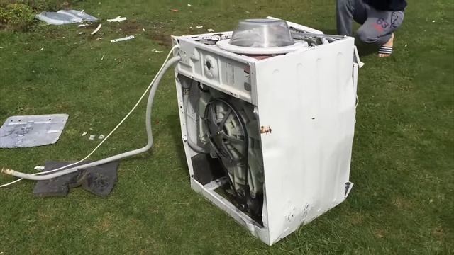 стиралка и кирпич