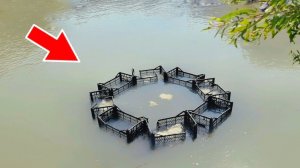 Рыбалка с пластиковым ящиком / ОЧЕНЬ ПРАКТИЧНО / БОЛЬШАЯ РЫБА / Необычный способ лова рыбы !