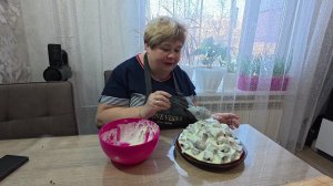 Хлопец получился отменный.  Готовим манты и гуляш к макаронам.