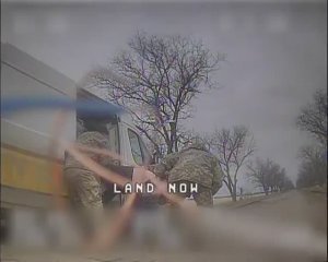 Российский FPV спасает украинца от людоловов