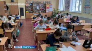 Юные ставропольцы передали в ЛНР более полутора тысяч поздравительных открыток