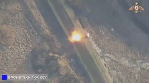 💥☠️«Беркут» 238 бригады с «Ланцетом» сжигает Stryker ВСУ в районе Красногоровки