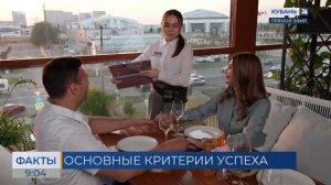 ВЦИОМ: 77% россиян считают, что за успешным мужчиной всегда стоит женщина