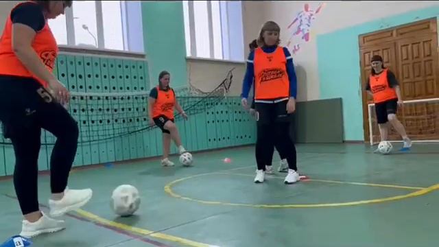 Папа, мама, я - футбольная семья. 