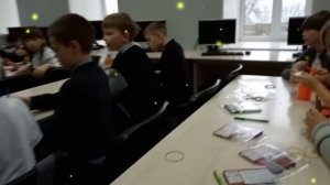 2025 год. Мастерим робота-художника с ребятами из 5 и 6 класса