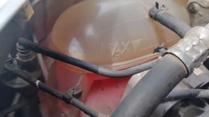 Lada Xray - вдруг вытекло  немного антифриза.