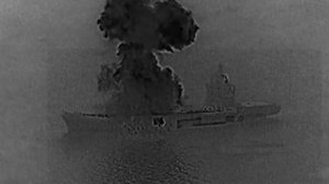 ВС США показали кадры уничтожения иранского беспилотного авианосца