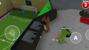 играем с Марго в эту игру Super Bear Adventure