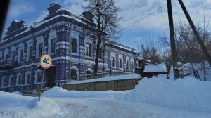 Сдали документы,ждём очередь на операцию.Снег так и шпарит.