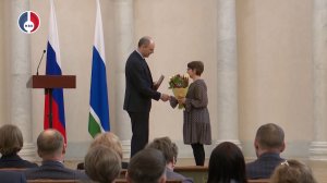 Денис Паслер вручил награды лучшим работникам отрасли молочного животноводства Свердловской области