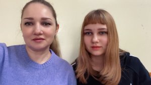 ВЛОГ Алиса приболела и мы едем к врачу ! Наши покупки с Магнит косметик ! Посеяла семена на рассаду