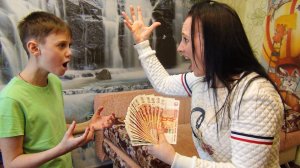 ГРИФЕР ОБМАНУЛ МАМУ НА 100 000 РУБЛЕЙ В РЕАЛЬНОЙ ЖИЗНИ РАДИ АДМИНКИ!