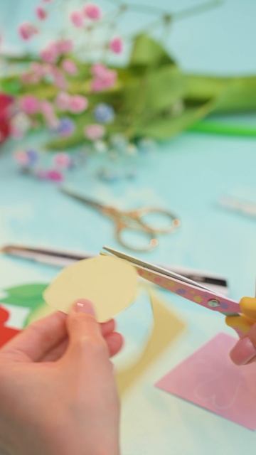 ☕ Необычная открытка в кружке — делаем подарок к 8 Марта с Умкой! #Союзмультфильм #Умка #Поделки