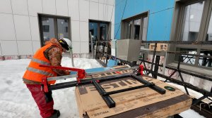 Школу в Островцах строят с опережением графика