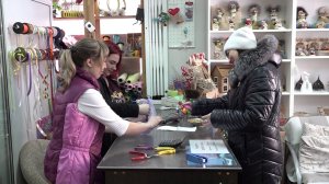 8 Марта без лишних трат: как россияне оптимизируют подарки в этом году