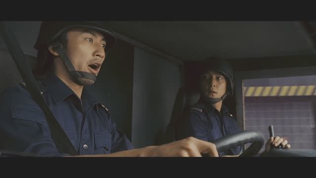 Роб-Би-Гуд: Погоня и смешное камео Николаса Це и Дэниэла Ву