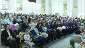 Глава района Дамир Ишкинеев поздравил женщин Нурлата с 8 Марта