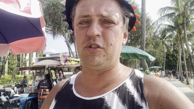 Зимовка с годовасиком в Тайланде 21.1.26 Пляж, мама, разбор ужина, змея на ужин