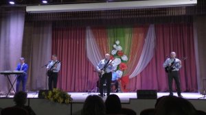 От крутого бережка Красные липы