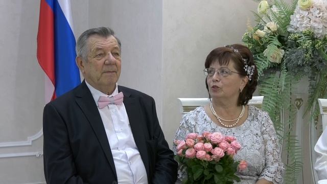 Семья Лобановых сыграла «золотую свадьбу» смотреть онлайн