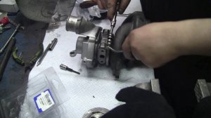 Range Rover Sport. Сборка турбины после балансировки картриджа.