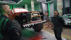 он не боится ничего испытания в болоте