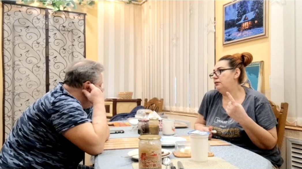 1095 Уже бы на Пенсию пора. Не пускают.Почему у нас так получилось.