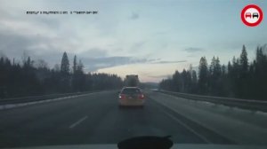 Страшные замесы на зимней дороге. Жесткие аварии и ДТП на ледяной трассе.