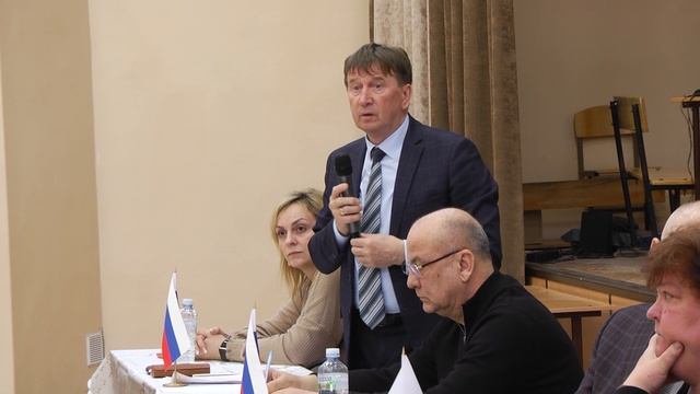 В Волжском ведется разъяснительная работа по вопросам ЖКХ смотреть онлайн