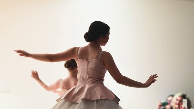 «Драгоценности дома Романовых» лекторий-концерт в Тунисе, 07.03.2026