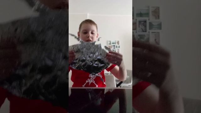 сделал Goo Goo Gaga из фольги