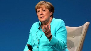 Меркель призвала Европу к переговорам с РФ