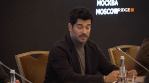 Турецкий актер Бурак Озчивит в Москве