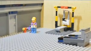 Лего Симпсоны - Гомер потерпел неудачу в спортзале