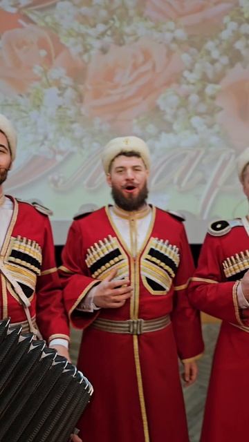 С праздником, дорогие подписчицы!