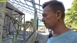 Филиппинка на русском. Стройка. Все идет своим чередом.