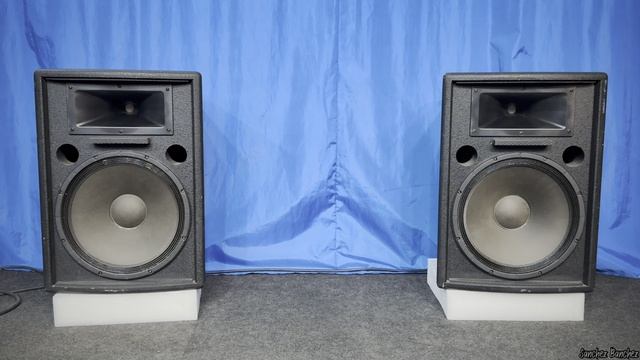 обзор колонок  Turbosound Txd 151 🔥