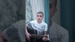 Ты одна стоишь у клёна