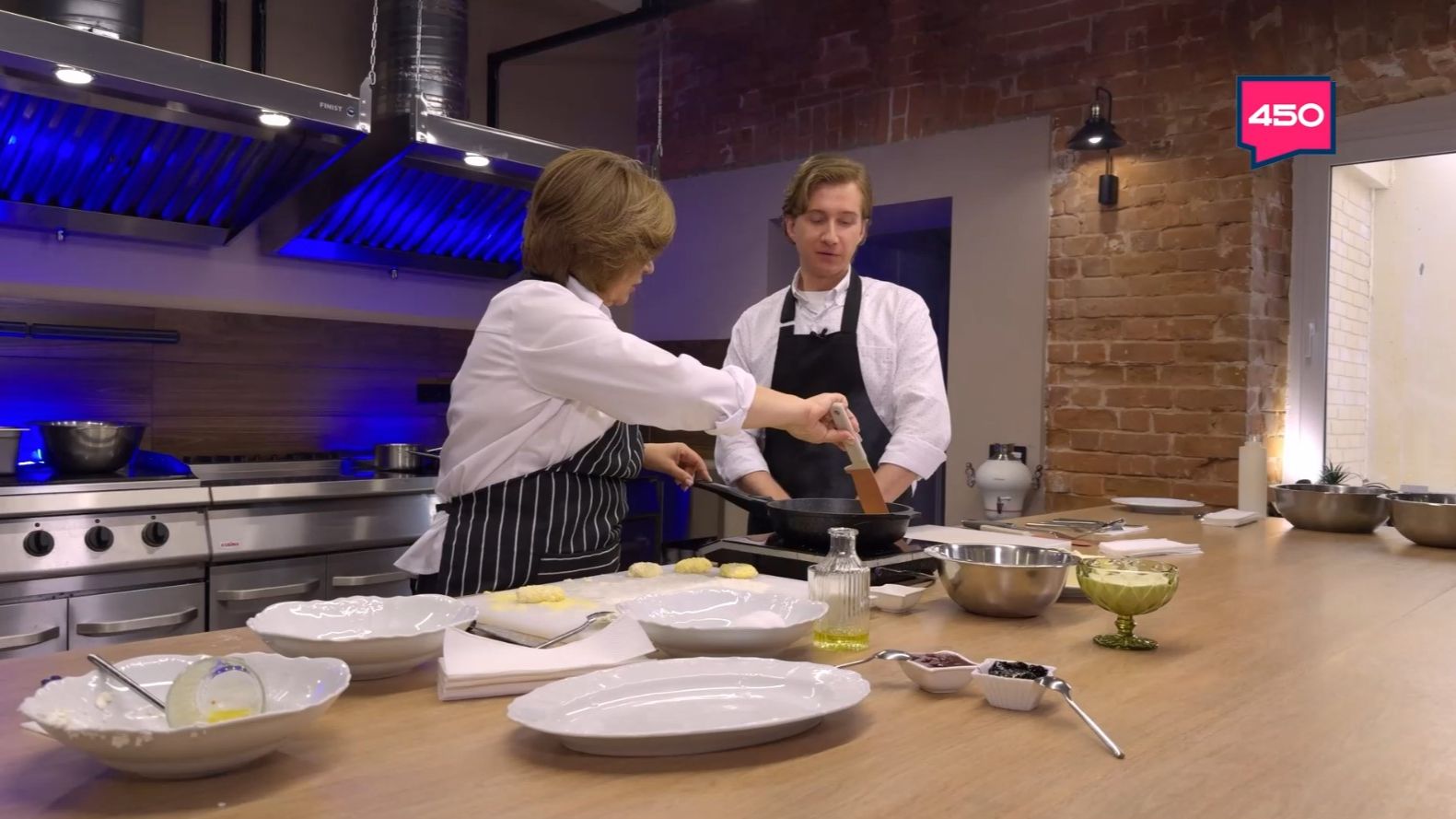 Праздничные сырники и беседа о творческой профессии. Кухня смыслов