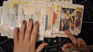 ТАРО РАСКЛАД\ КТО ЗА ВАМИ НАБЛЮДАЕТ?!