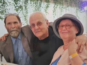 Песни нашей жизни.